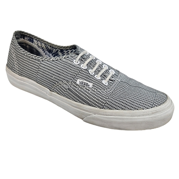 Vans Black & White Mixed Geo Authentic Slim Low Top Sneaker Size 9 Women 7.5 Men - Picture 16 of 16